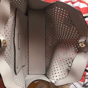 Jessica Simpson purse